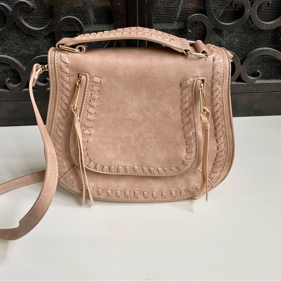 Urban Expressions Handbags - Urban Expressions Beige Crossbody Bag